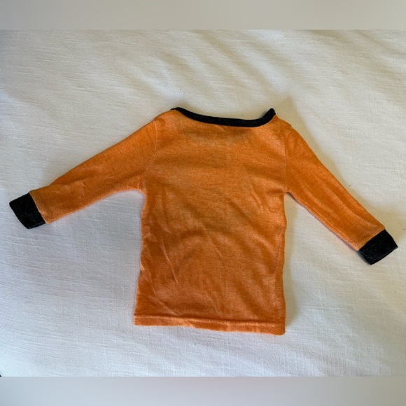Trick or Treat Sleep | Halloween Jack O Lantern Pajama Set | 12 months - Picture 3 of 7
